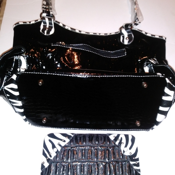 Black and white zebra print handbag - Picture 4 of 10